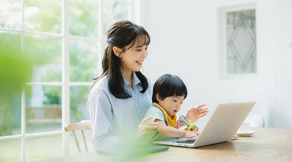子どもと一緒に過ごしながら、自分らしい働き方を目指すママ